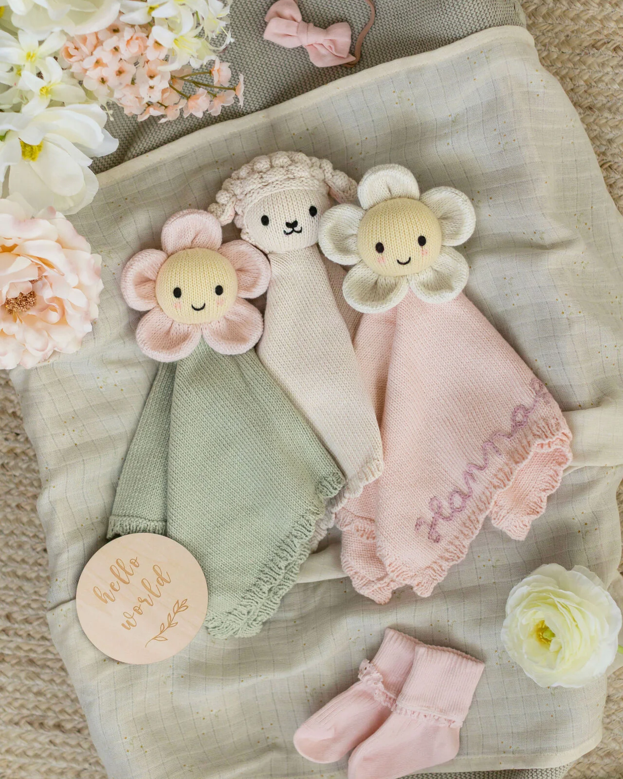 Baby daisy lovey - Image 7