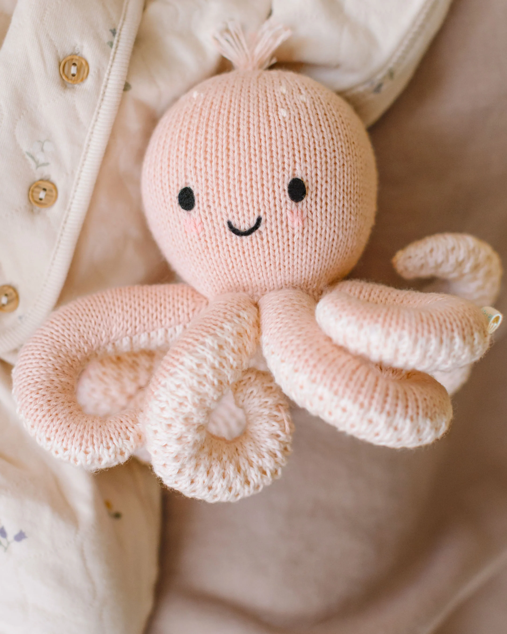 Baby octopus (soft coral pink) - Image 7