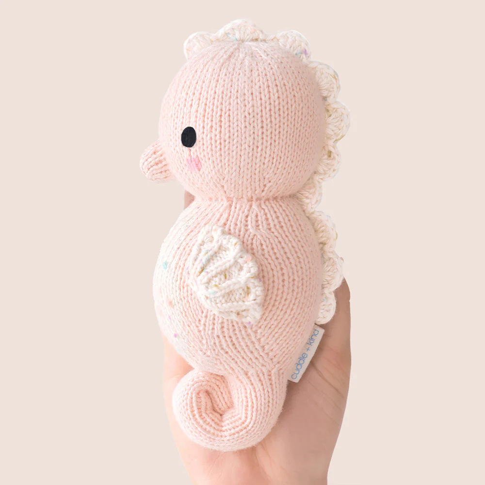 Baby seahorse (powder pink) - Image 4