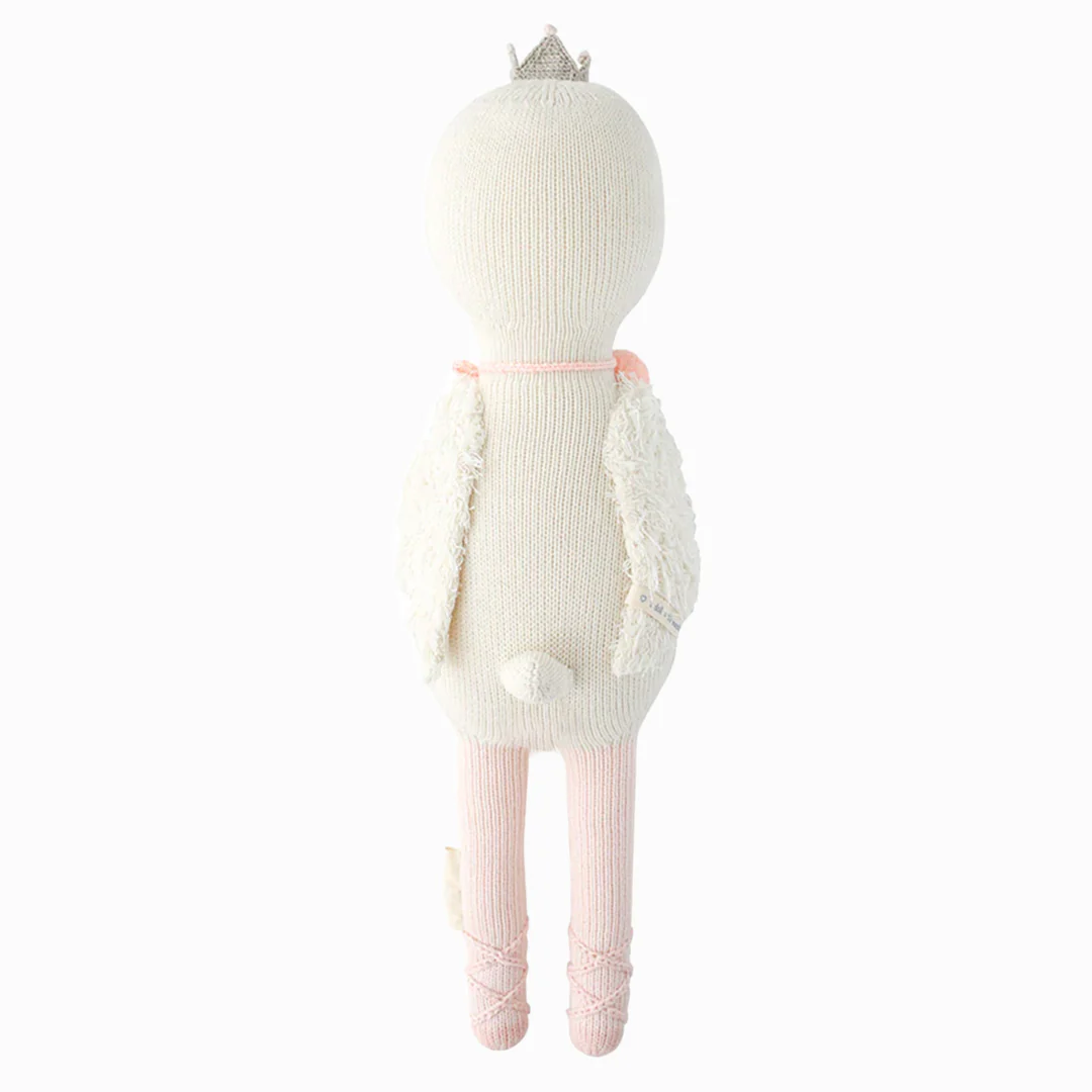 Harlow the swan - Image 8