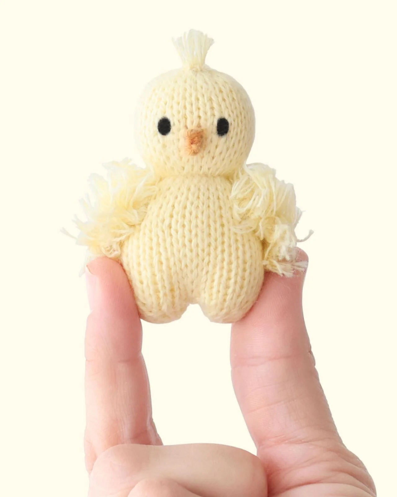 Tiny baby chick - Image 3