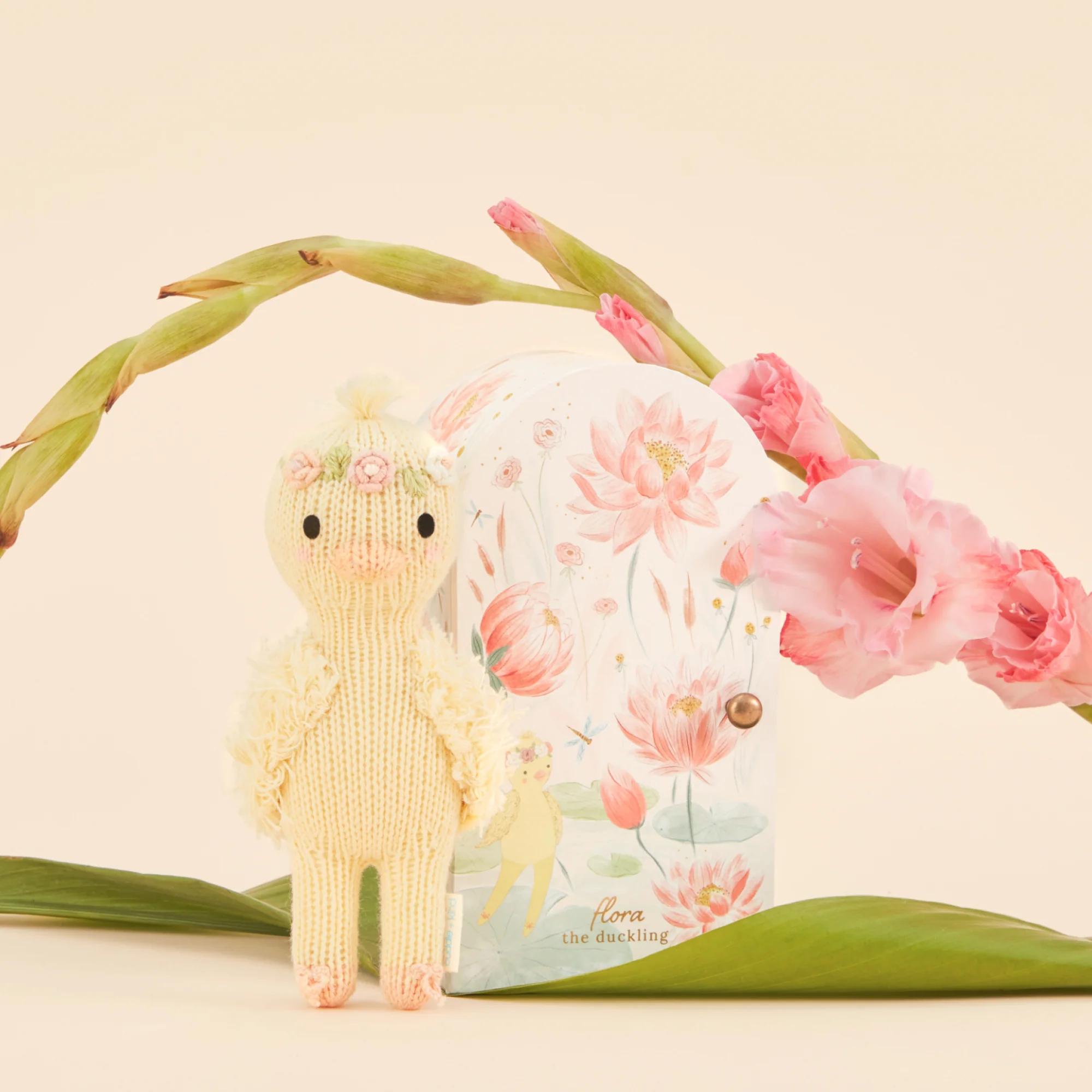Tiny Flora the duckling (mauve) - Image 5